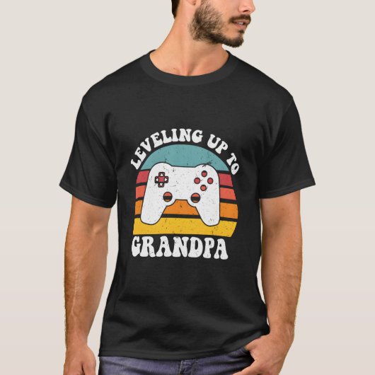 Leveling Up To Grandpa Grandpa Tシャツ (正面)