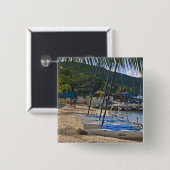 Leverick Bay Resort & Marinaのビーチサイド 缶バッジ (正面&裏面)
