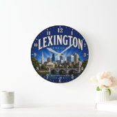 Lexington Kentucky Bluegrass State City Decor ラージ壁時計 (ホーム)