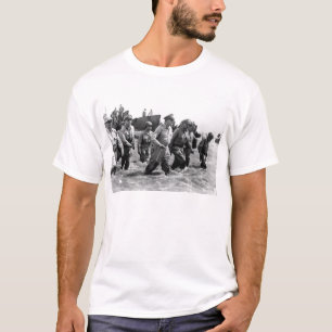 Leyteのフィリピン島のダグラスMacArthurの土地 Tシャツ
