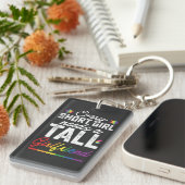 LGBTすべての短い女の子は背の高いガールフレンドを必要とする キーホルダー (正面右)