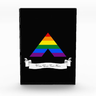 LGBTの直線ピラミッド記号 表彰盾
