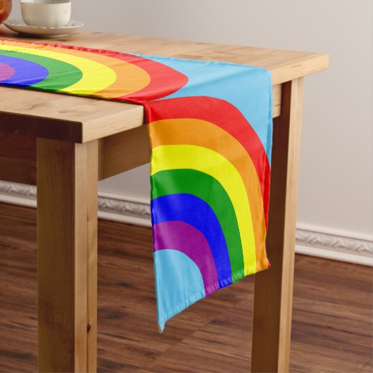 LGBTの陽気な一致のカップルの半分の虹 ショートテーブルランナー (インサイチュ)