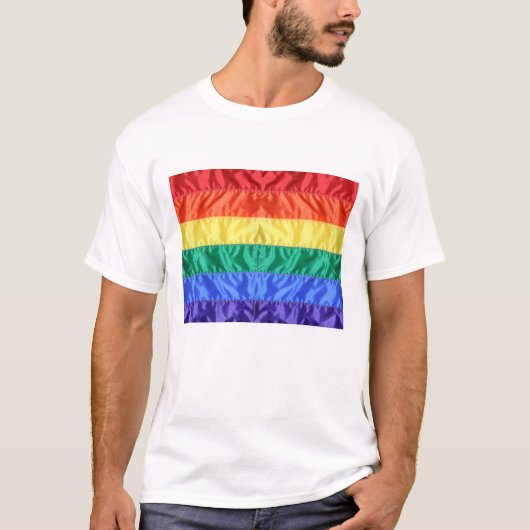 LGBTクラシックフェイクシルクレインボー国旗ゲイプライド国旗 Tシャツ (正面)