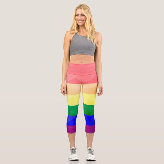 LGBTフラグ虹の線の幾何学的メッシュパターン カプリレギンス (正面)