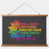 LGBTプライドヒマワリ他人への平等な権利 吊り下げ型タペストリー (正面)