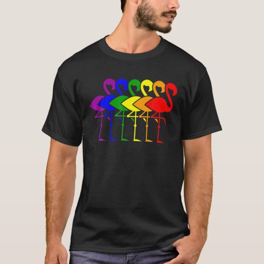 LGBTプライドピンクフラミンゴレズビアンゲイのサポート均等 Tシャツ (正面)