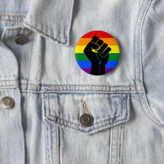 LGBTプライド(レインボー)拳を掲げた国旗 缶バッジ (インサイチュ)