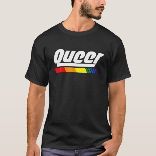 LGBTレインボーを使用したLGBTQ同性愛者デザイン Tシャツ (正面)