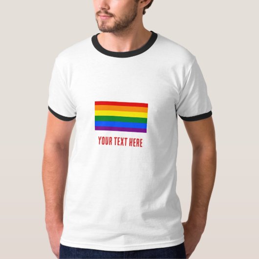 LGBTレインボーフラグとプライド月のテキスト Tシャツ (正面)