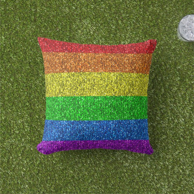 LGBT国旗の鮮やか虹のグリッターの輝きフェイク アウトドアクッション (芝生)