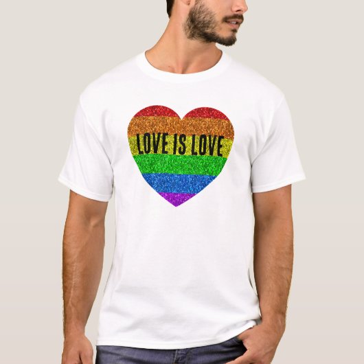 LGBT国旗鮮やかのハート愛は愛である Tシャツ (正面)