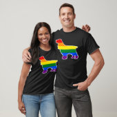 LGBT犬の英国のコッカースパニエルの虹の小犬のお母さん Tシャツ (ユニセックス)
