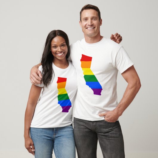 LGBT California,アメリカ州旗の地図Tシャツ Tシャツ (ユニセックス)