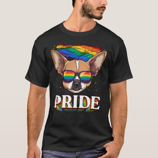 Lgbt ChihuahuaゲイプライドLgbtqレインボーフラッグスングラ Tシャツ (正面)