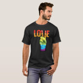 LGBT Love Peace Sign Rainbow LGBTQ Pride Design Pr Tシャツ (正面フル)