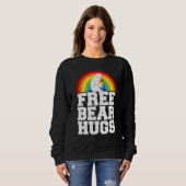 LGBT Pride Free Bear Hugs Rainbow Support Human Ri スウェットシャツ (正面フル)