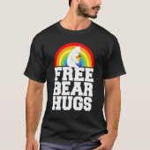 LGBT Pride Free Bear Hugs Rainbow Support Human Ri Tシャツ (正面)