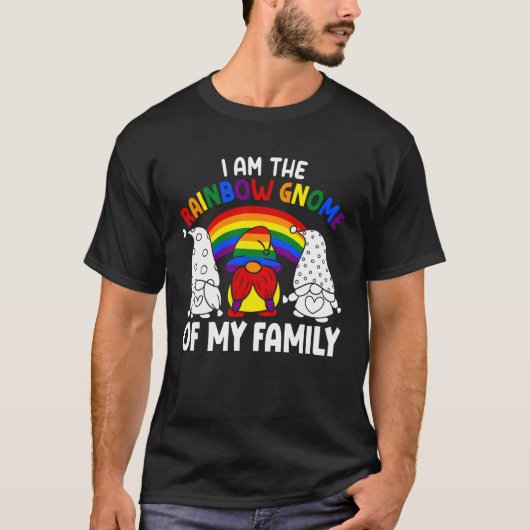 LGBT Pride Rainbow I am the Rainbow Gnome of my Fa Tシャツ (正面)