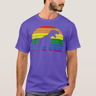 LGBT TRexゲイプライドレズビアン恐竜の夕日 Tシャツ