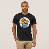 LGBTQは握りこぶしに抵抗します Tシャツ (正面フル)