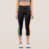Lgbtqインクルーシブゲイプライド国旗の黒 カプリレギンス (正面)