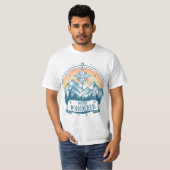 LGBTQキャンパーの誇り - レインボーコンパス Tシャツ (正面フル)