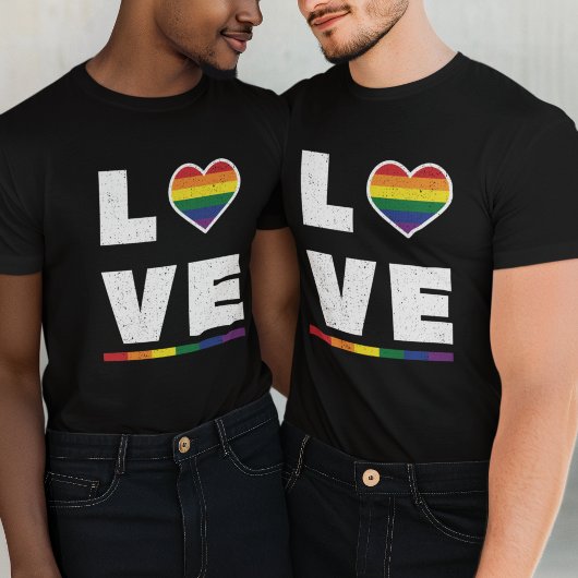 LGBTQゲイプライド国旗動揺してのグランジ愛 Tシャツ