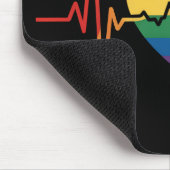 LGBTQハートビートハートプライドゲイレズビアントランスビ マウスパッド (コーナー)