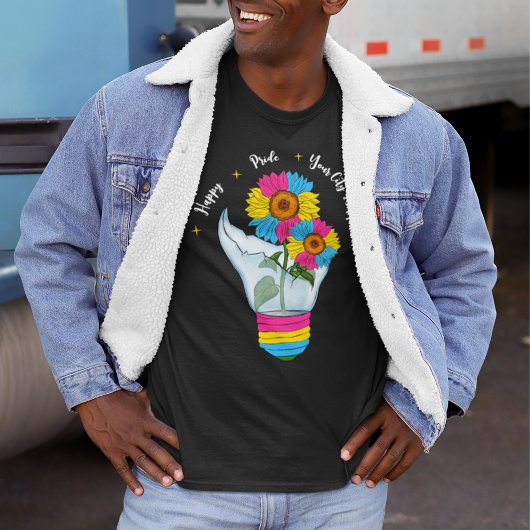 LGBTQパンセクシャル国旗ひまわり電球 Tシャツ