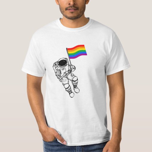 LGBTQプライドムーンマン Tシャツ (正面)