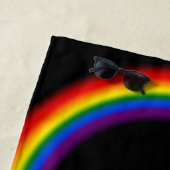 LGBTQプライドレインボーカスタムと文字愛は愛 ビーチタオル (インサイチュ)