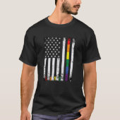LGBTQプライド月アメリカの虹の旗の愛 Tシャツ (正面)