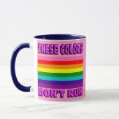 LGBTQプライド。 マグカップ (左)