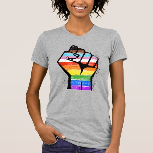 LGBTQプログレスプライド拳 Tシャツ (正面)