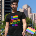 LGBTQライツ・レインボー・アメリカ国旗ゲイプライド Tシャツ<br><div class="desc">LGBTQライツ・レインボー・プライド自由と正義読を持つアメリカ国旗のデザイン。LGBTQコミュニティは平等に値する。憲法を守り、ゲイ、バイセクシャル、パンセクシャル、同性愛者、トランスジェンダーと特定される人々に平等な権利を要求する。アメリカ合衆国の政治活動と同盟を結び、友人をサポートしよう。</div>