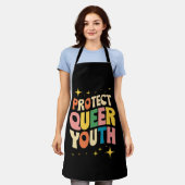 LGBTQ クィアの若者を守ろう トランスジェンダーの子供たちを守ろう エプロン (着用した状態)