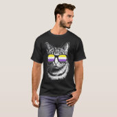 LGBTQ+ プライド月間 ケアラー ノンバイナリー サングラス猫 Tシャツ (正面フル)