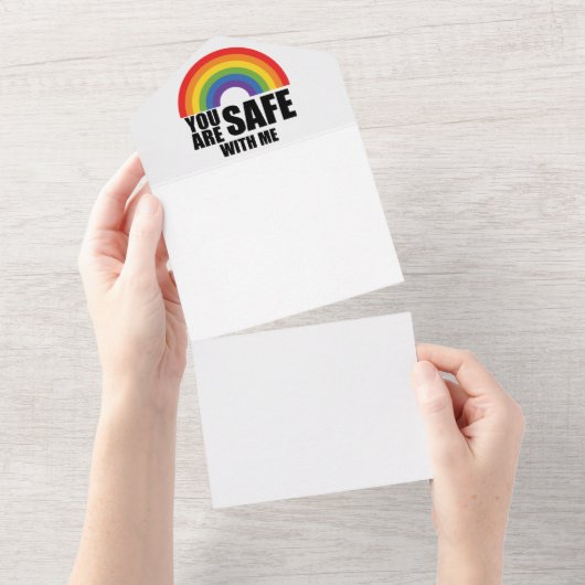LGBTQ レインボープライド You Are Safe With Me オールインワン招待状 (貼ってはがせる)