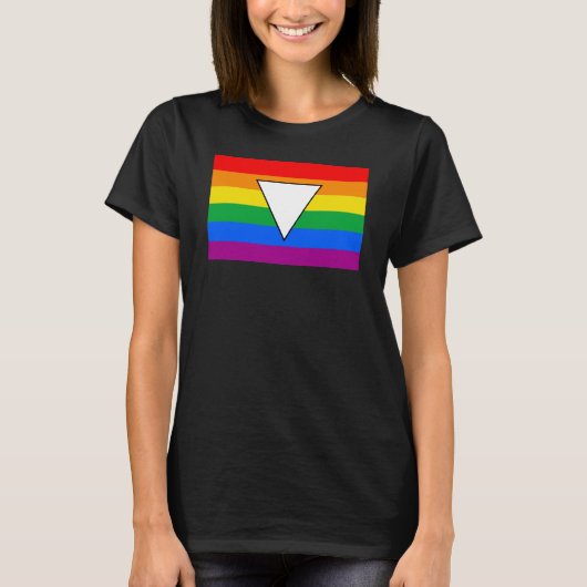 LGBTQ+三角形とレインボープライド Tシャツ (正面)