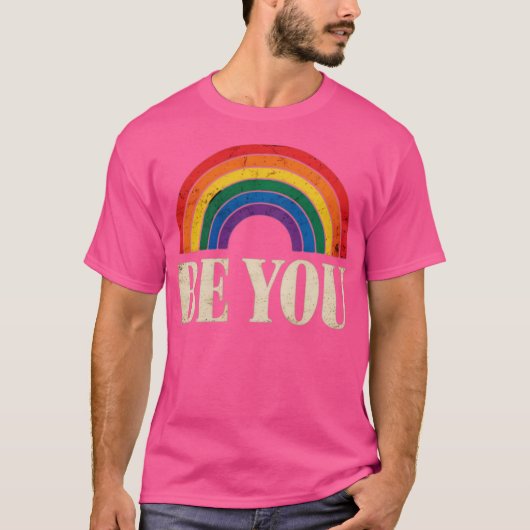 LGBTQ Be You Gay Pride LGBT Ally Rainbow Flag Retr Tシャツ (正面)