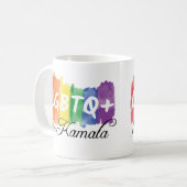 LGBTQ for Kamala Rainbowゲイプライド コーヒーマグカップ (正面左)