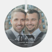 LGBTQ Keepsake氏とLGBTQ Keepsake氏の初めてのクリスマス ガラスオーナメント (正面)