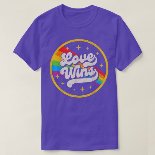 LGBTQ LoveがゲイプライドLGBT同盟Rainbow Flag Vを獲得 Tシャツ (デザイン正面)
