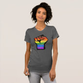 LGBTQ POC フィラデルフィア プライド 拳 Tシャツ (正面フル)