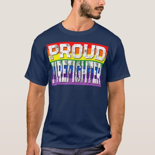 LGBTQ Proud Firefighter Gay Pride Rainbow Tシャツ (正面)