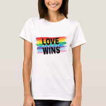LGBTQIA愛が常にレインボープライドTシャツを獲得
