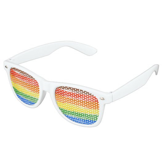 LGBTQIA+ プライドペイント レトロサングラス (アングル)
