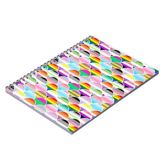 LGBTQIA+ Queer Scalloped Pride Flag Fans ノートブック (左側)