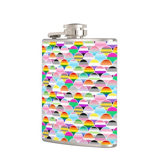 LGBTQIA+ Queer Scalloped Pride Flag Fans フラスク (左)